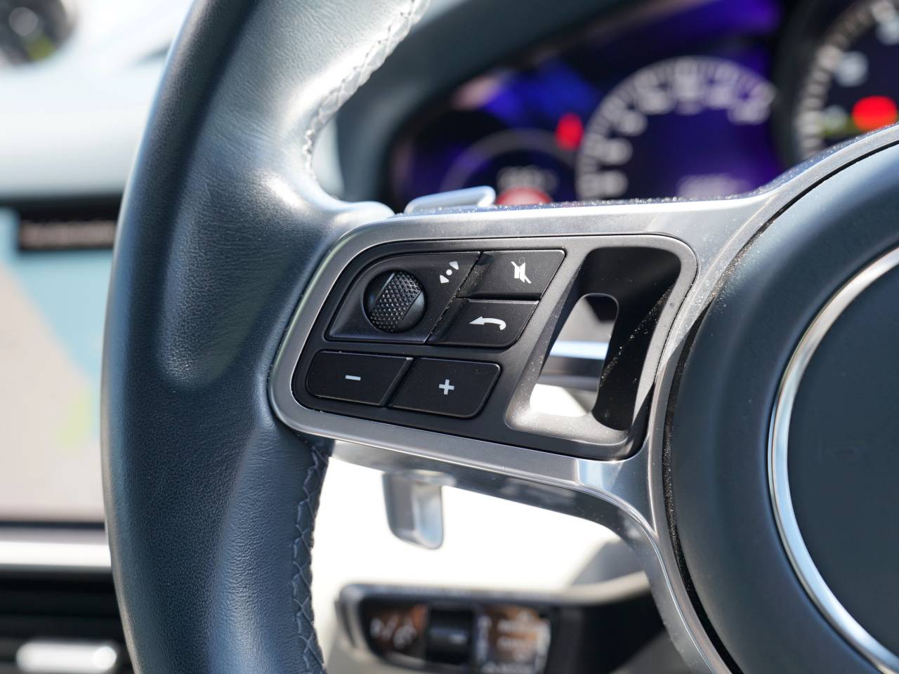 Cayenne V6 (85) image 27
