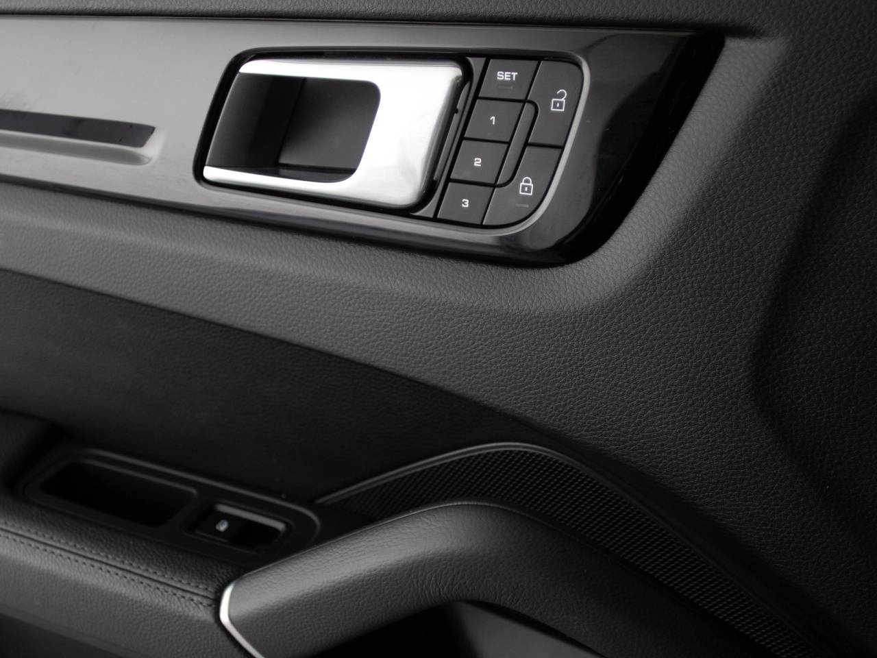 Cayenne V6 TIPTRONIC (8) image 26