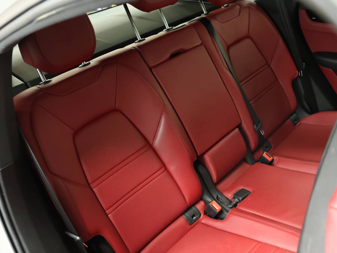 Cayenne V6 (100) image 24