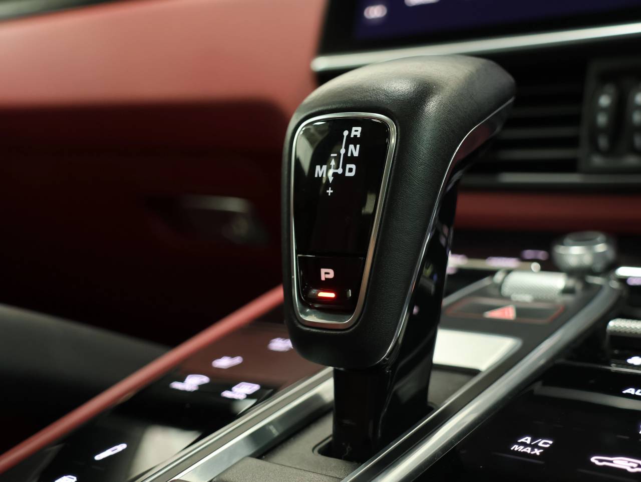 Cayenne V6 (100) image 21