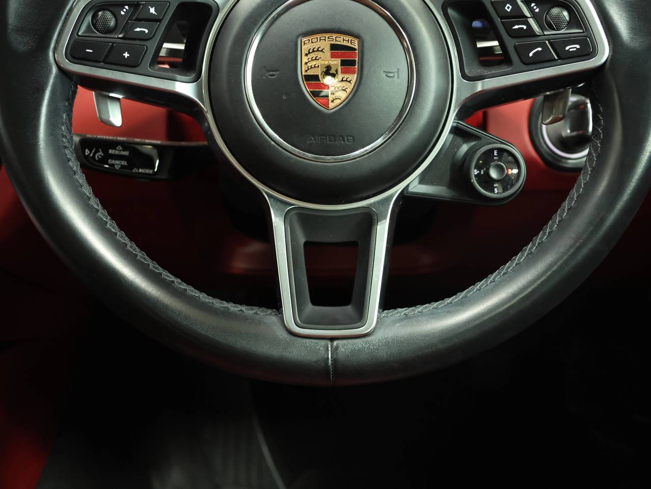 Cayenne V6 (100) image 17
