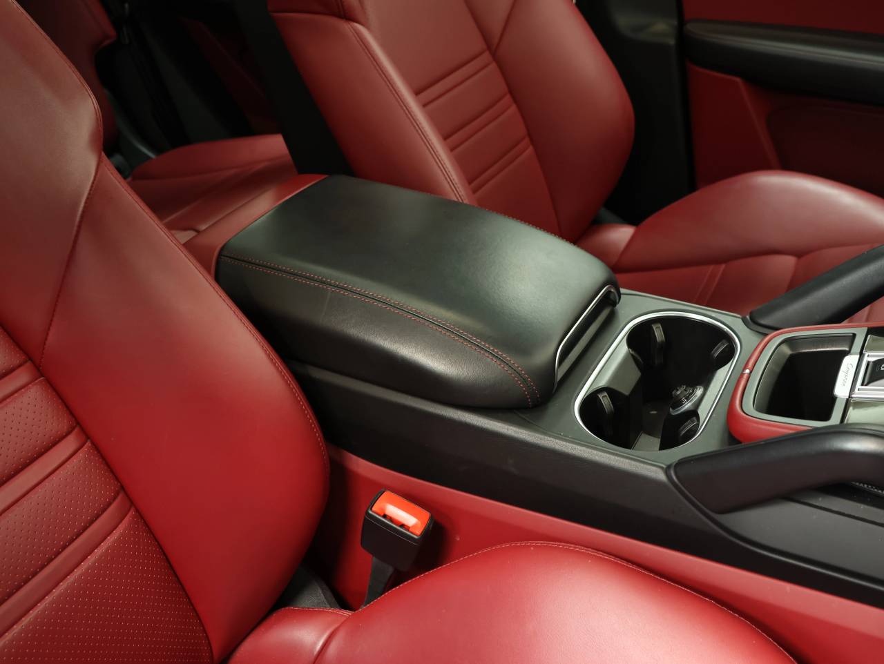 Cayenne V6 (100) image 23