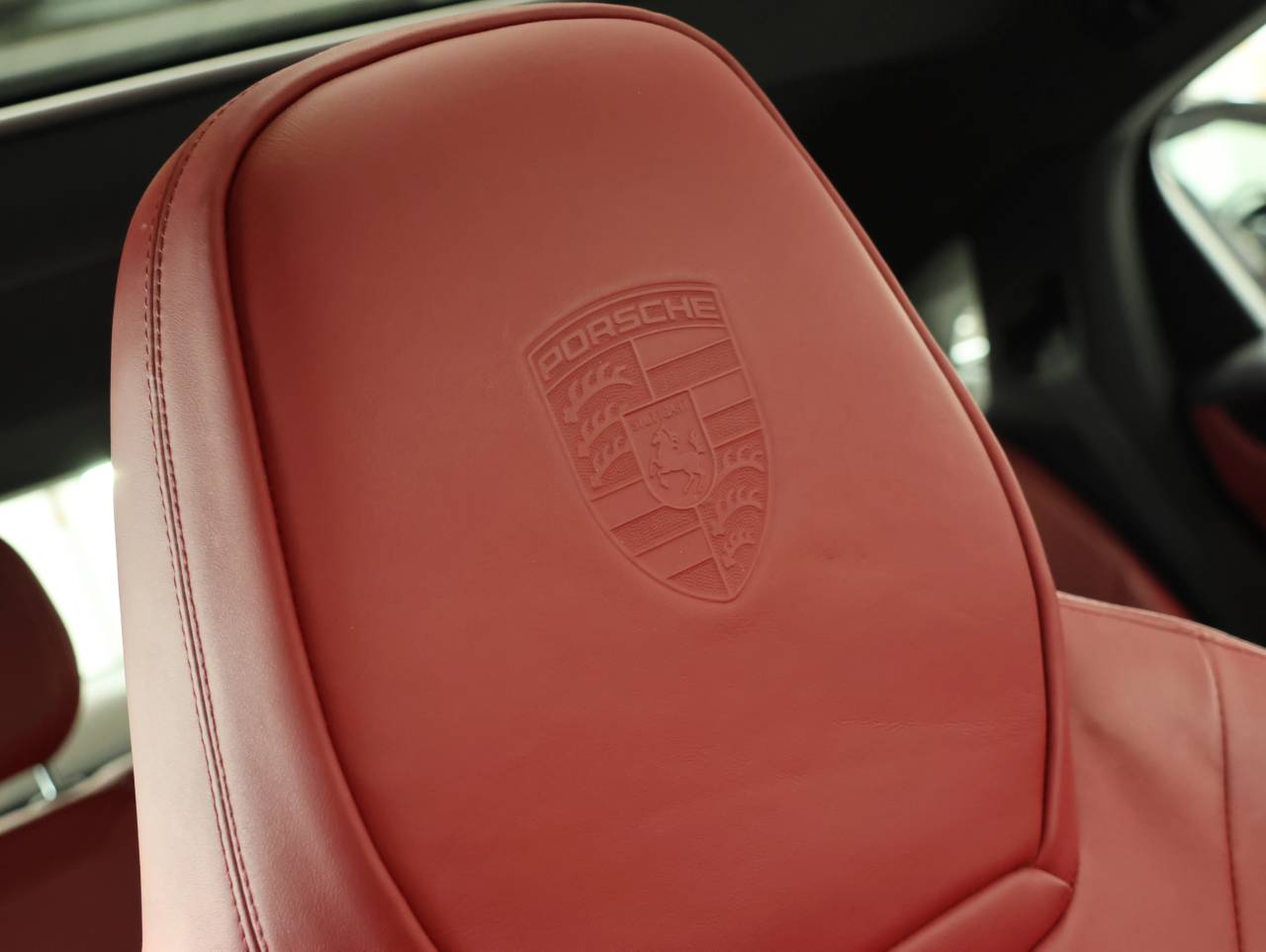 Cayenne V6 (100) image 34