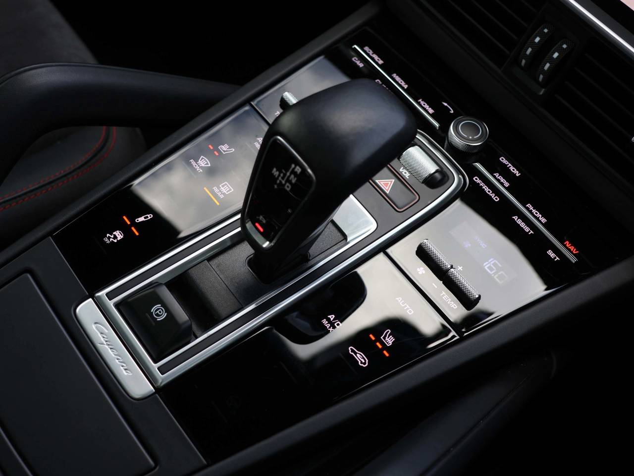 Cayenne GTS TIPTRONIC (14) image 18