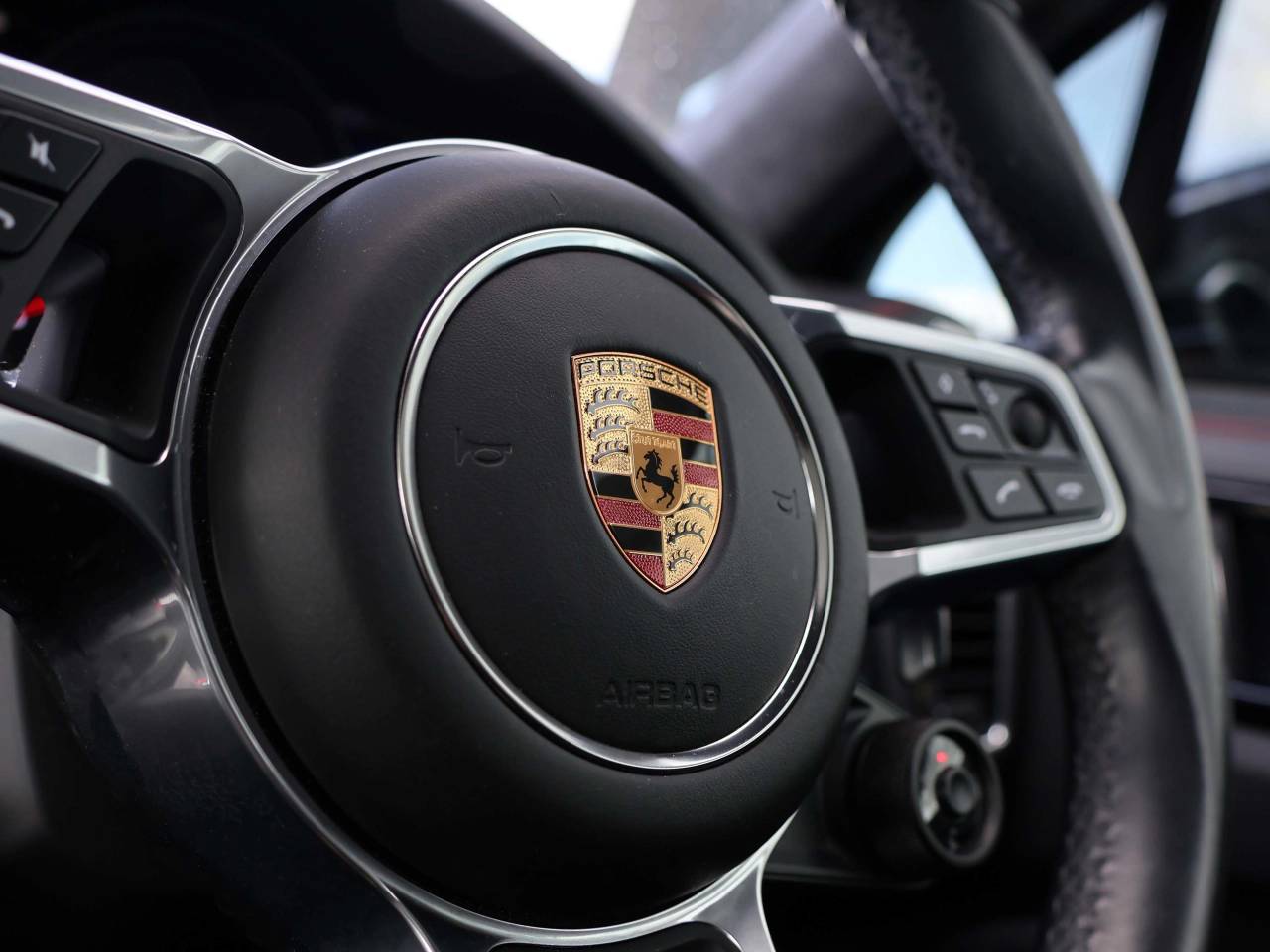 Cayenne GTS TIPTRONIC (14) image 24