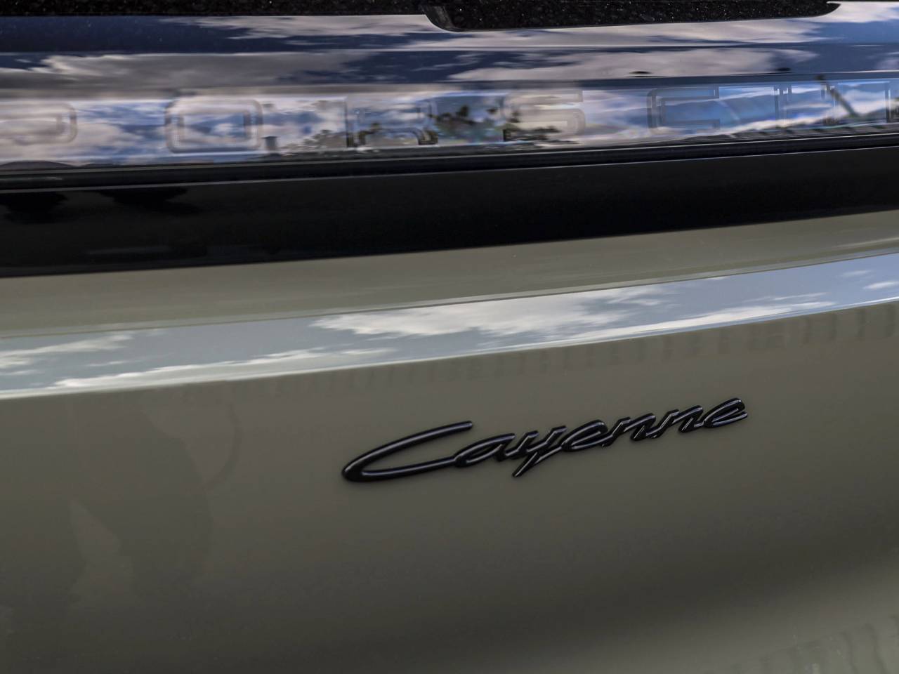 Cayenne (25) image 13