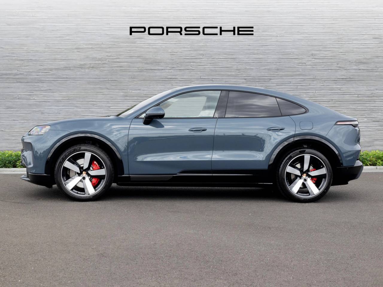 Cayenne (84) image 12