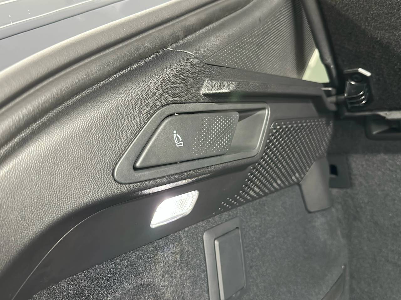 Macan BASE (10) image 25