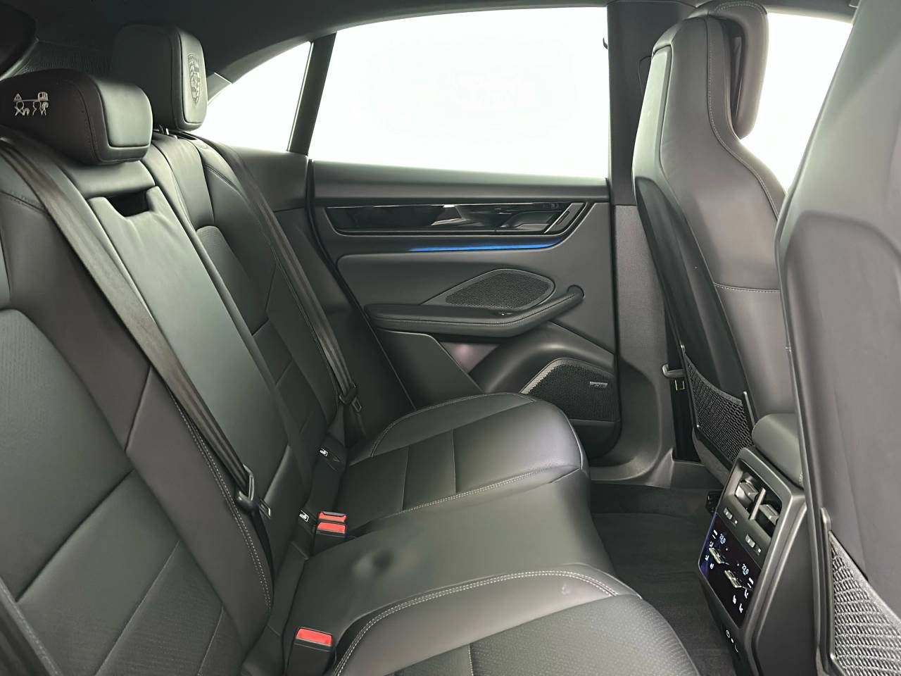 Macan BASE (10) image 27