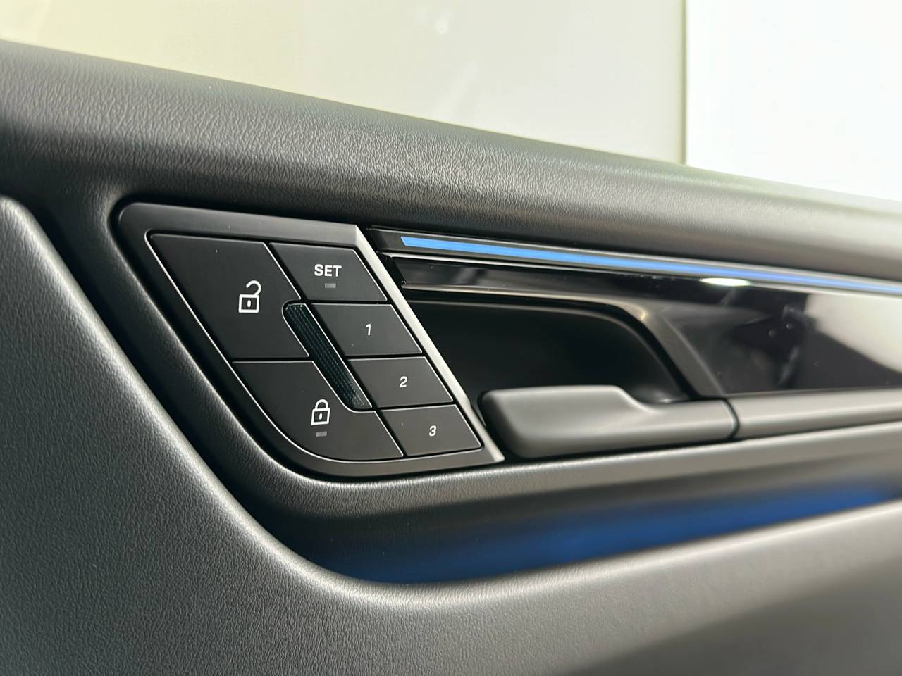 Macan BASE (10) image 37