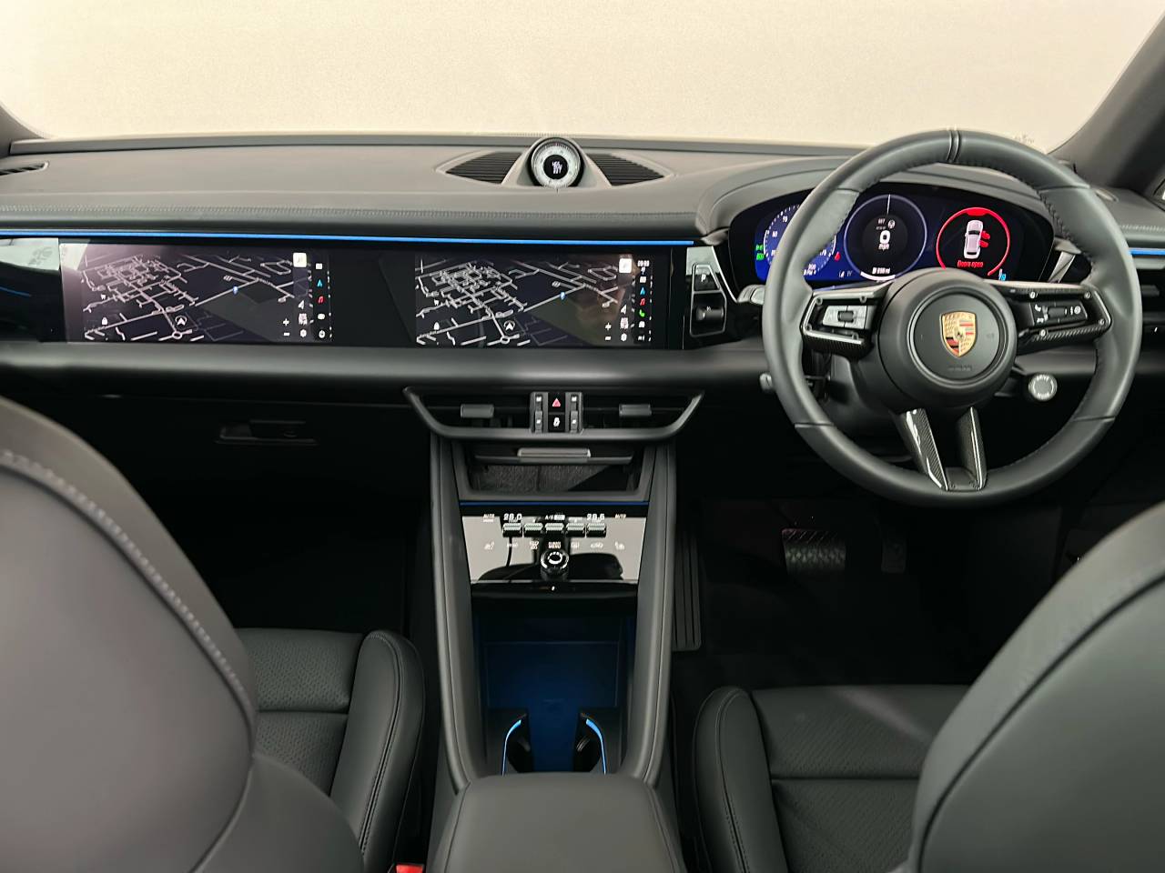 Macan BASE (10) image 30