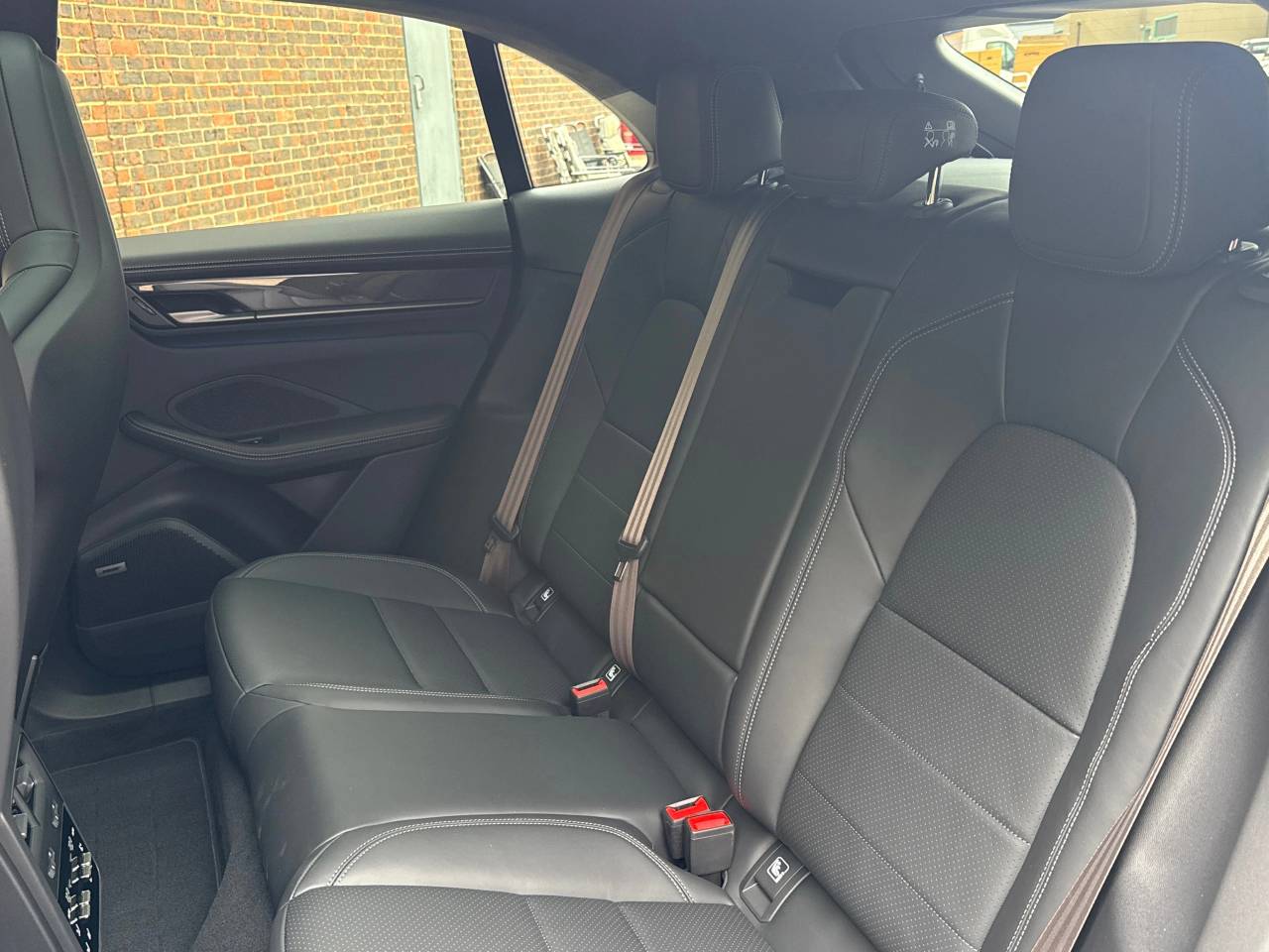 Macan TURBO (1) image 32