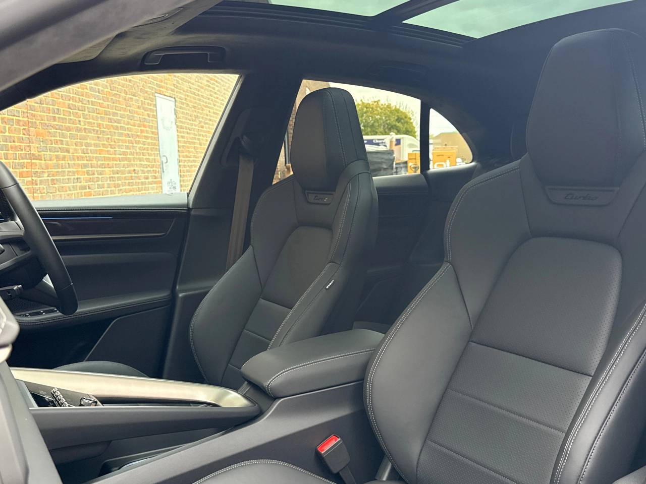 Macan TURBO (1) image 29