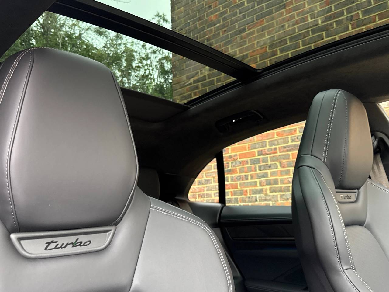 Macan TURBO (1) image 30