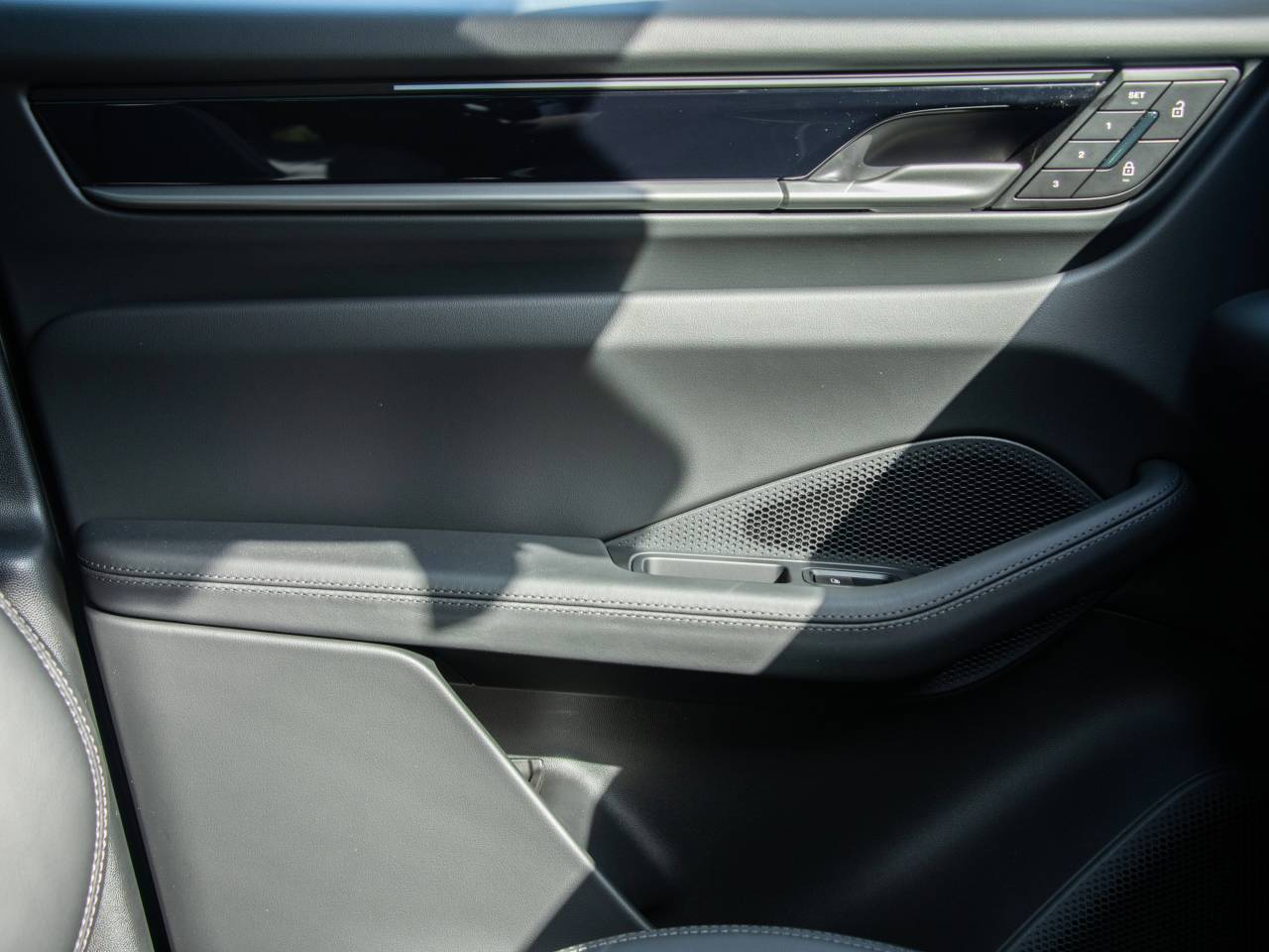 Macan (64) image 51