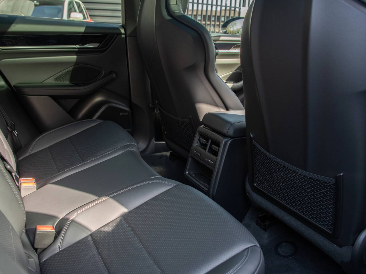 Macan (64) image 37