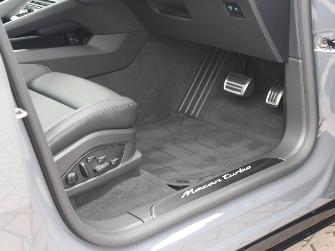 Macan (29) image 33