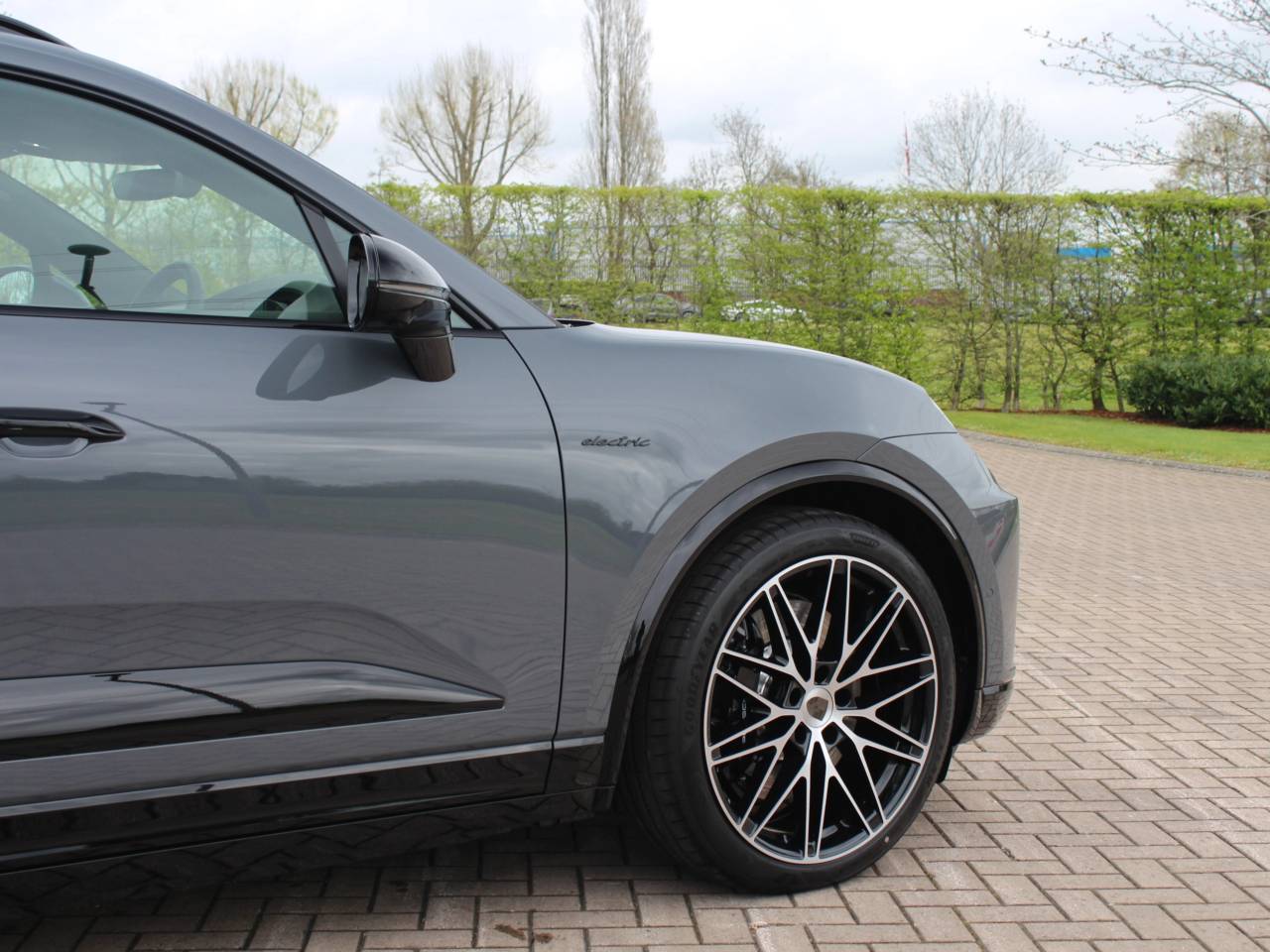 Macan (29) image 15