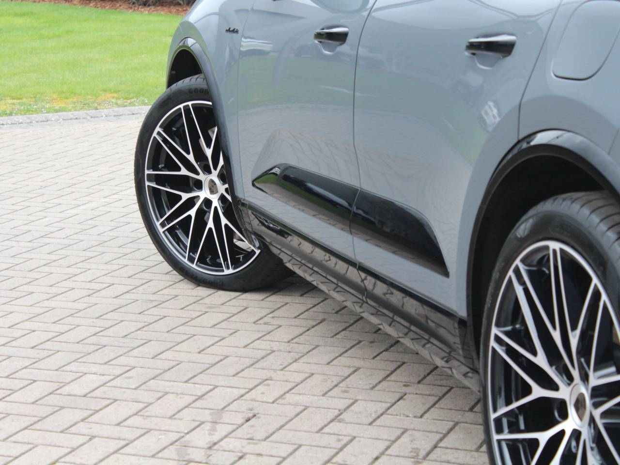 Macan (29) image 19