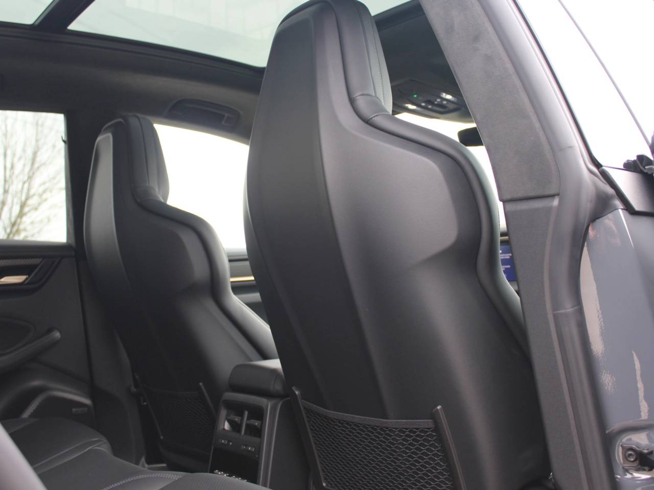 Macan (29) image 39