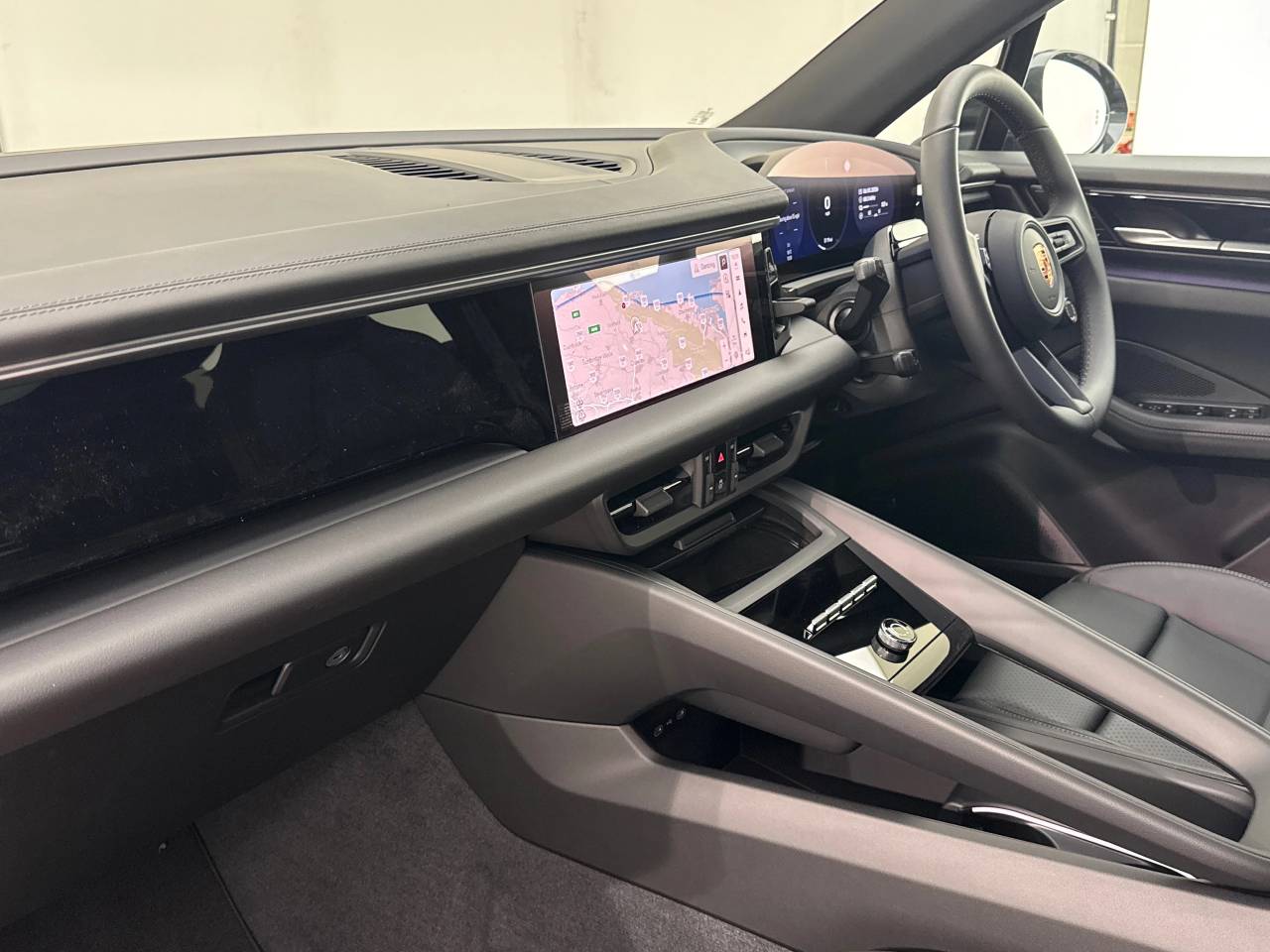 Macan (87) image 20