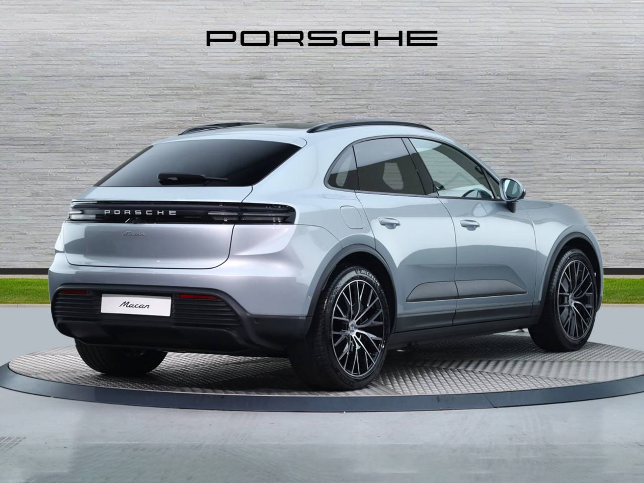 Macan (86) image 09