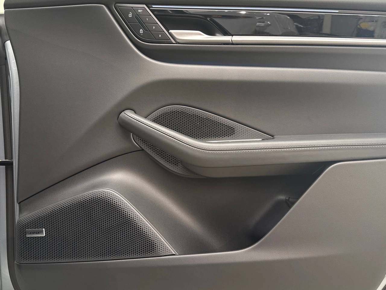 Macan (86) image 32