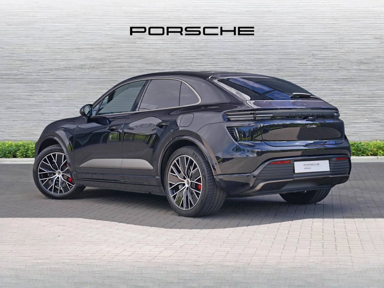Macan TURBO (5) image 02