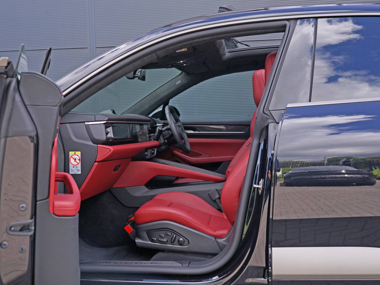 Macan TURBO (5) image 09