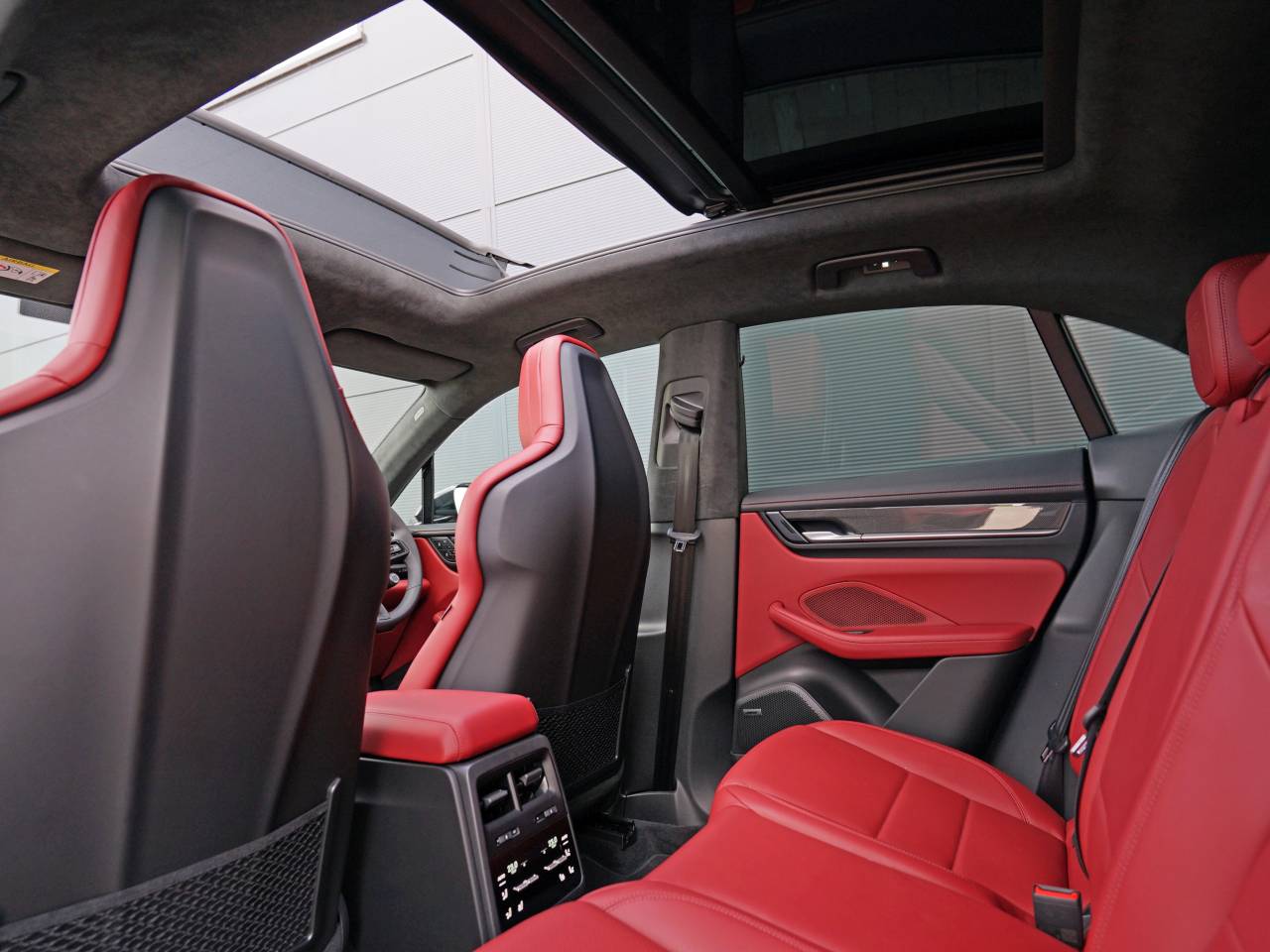 Macan TURBO (5) image 27