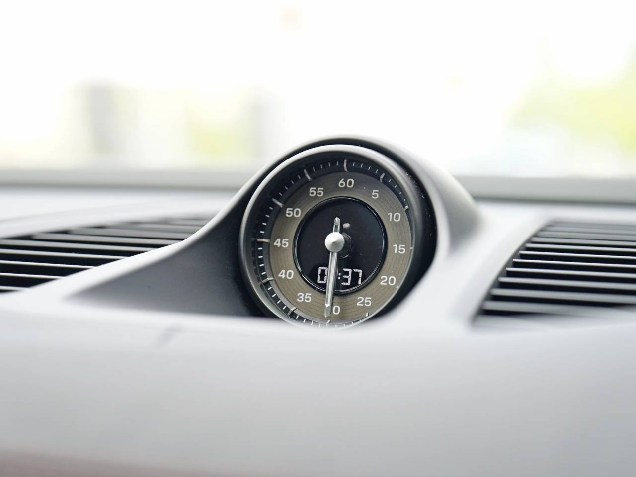 Macan TURBO (5) image 05