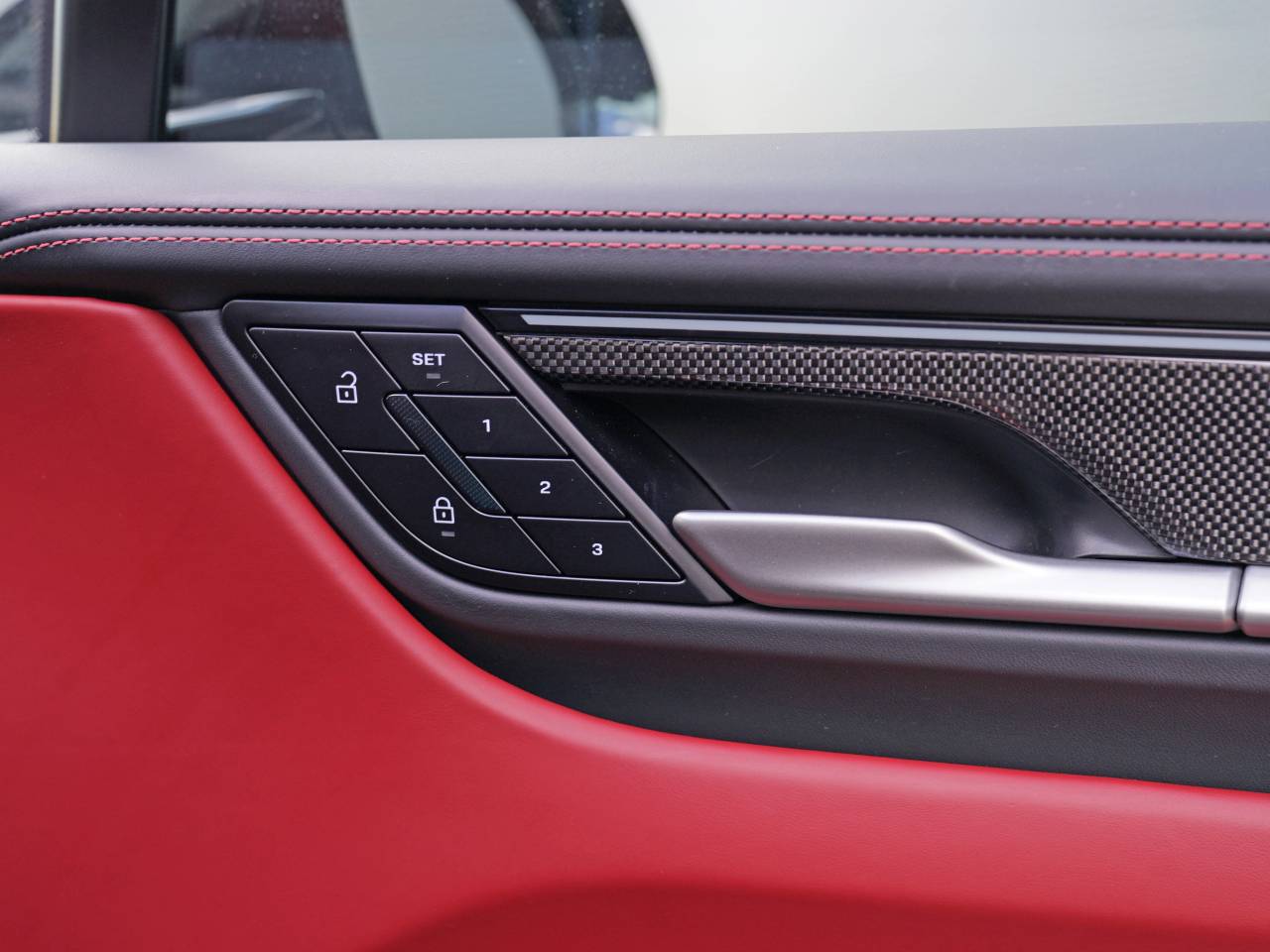Macan TURBO (5) image 47