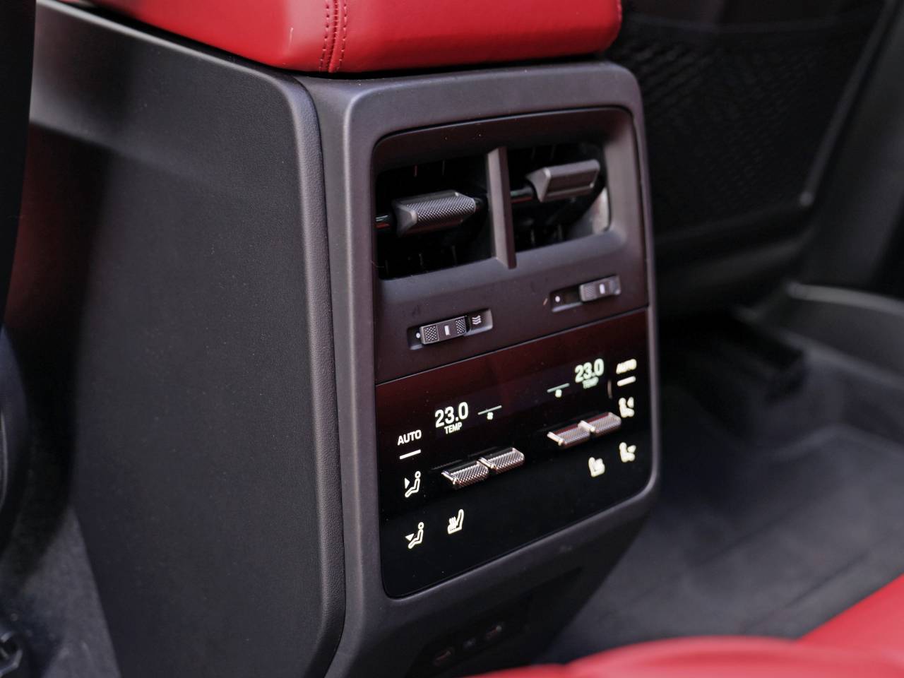 Macan TURBO (5) image 24