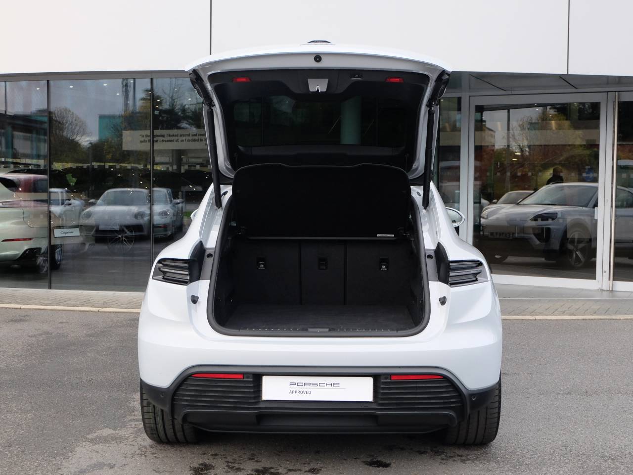 Macan BASE (5) image 14