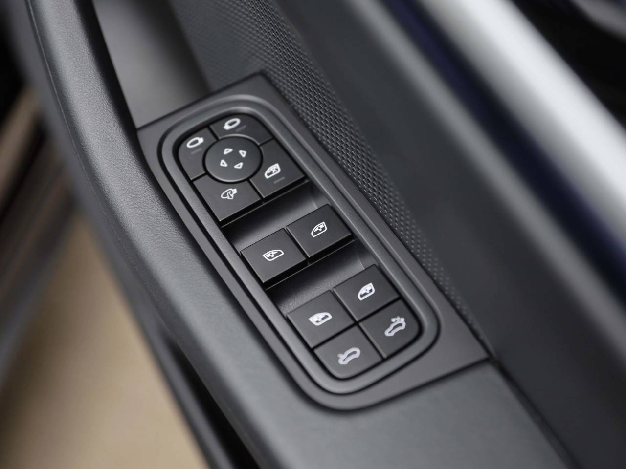 Macan (24) image 28