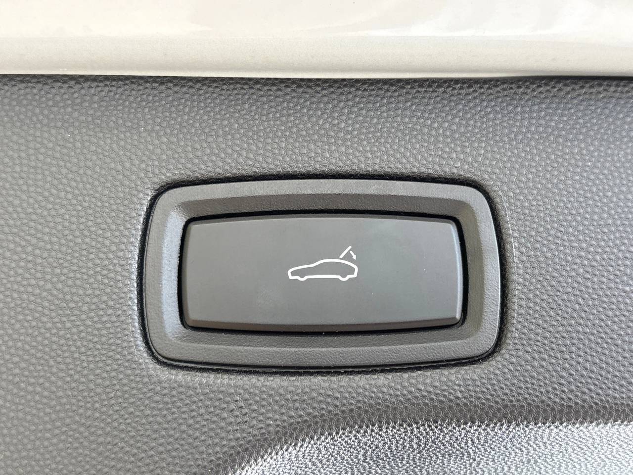 Macan TURBO (1) image 46