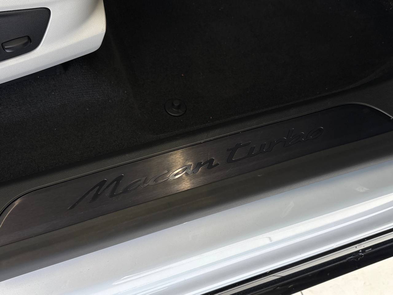 Macan TURBO (1) image 34