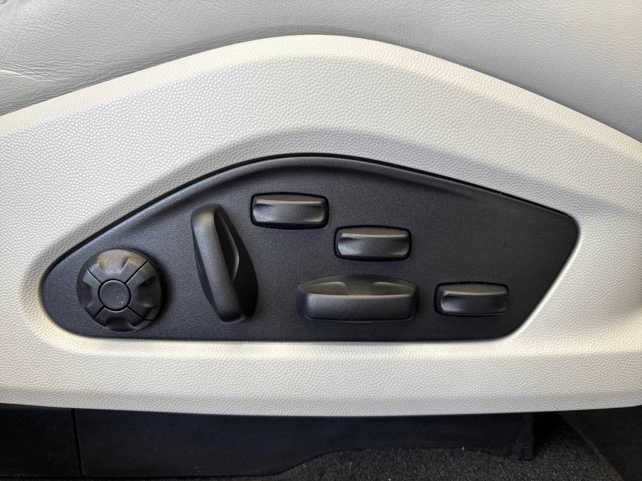 Macan TURBO (1) image 39