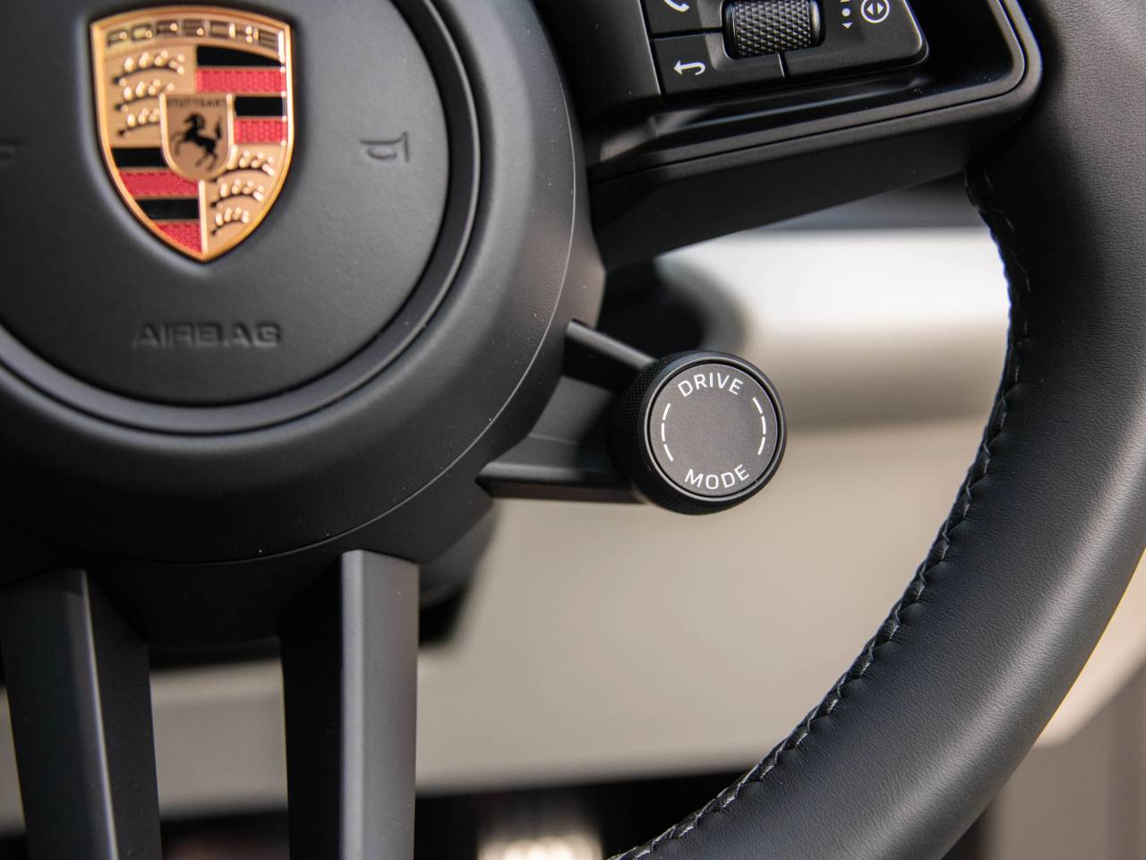 Macan 4S (3) image 41