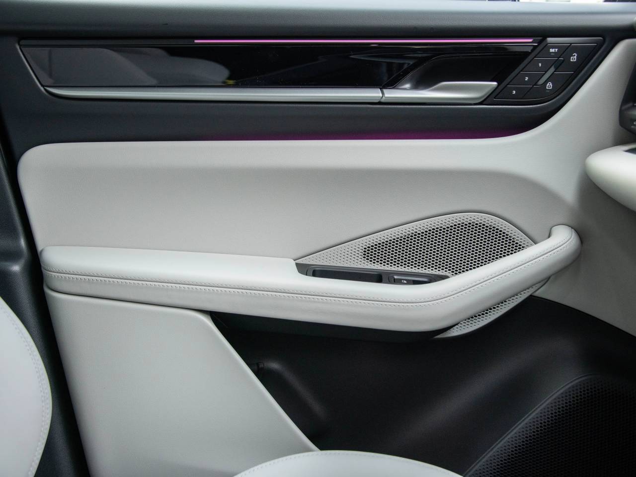 Macan 4S (3) image 38