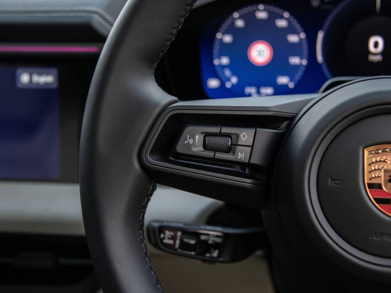 Macan 4S (3) image 40