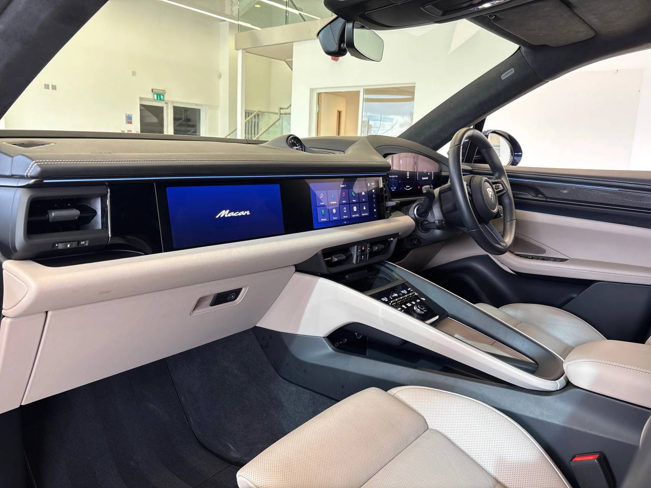 Macan TURBO (3) image 24
