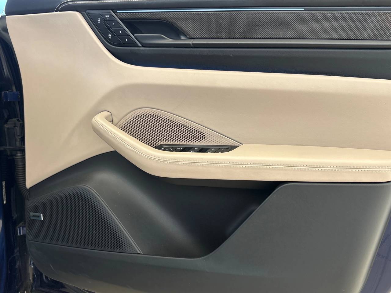 Macan TURBO (3) image 36