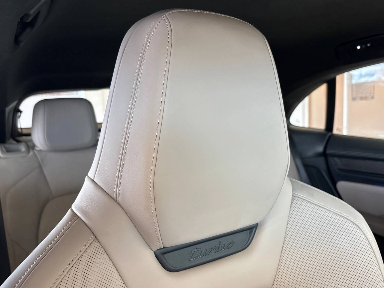 Macan TURBO (3) image 25