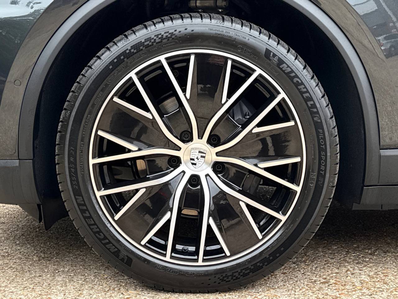 Macan BASE (7) image 16