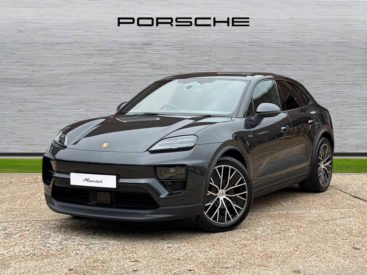 Macan BASE (7) image 09