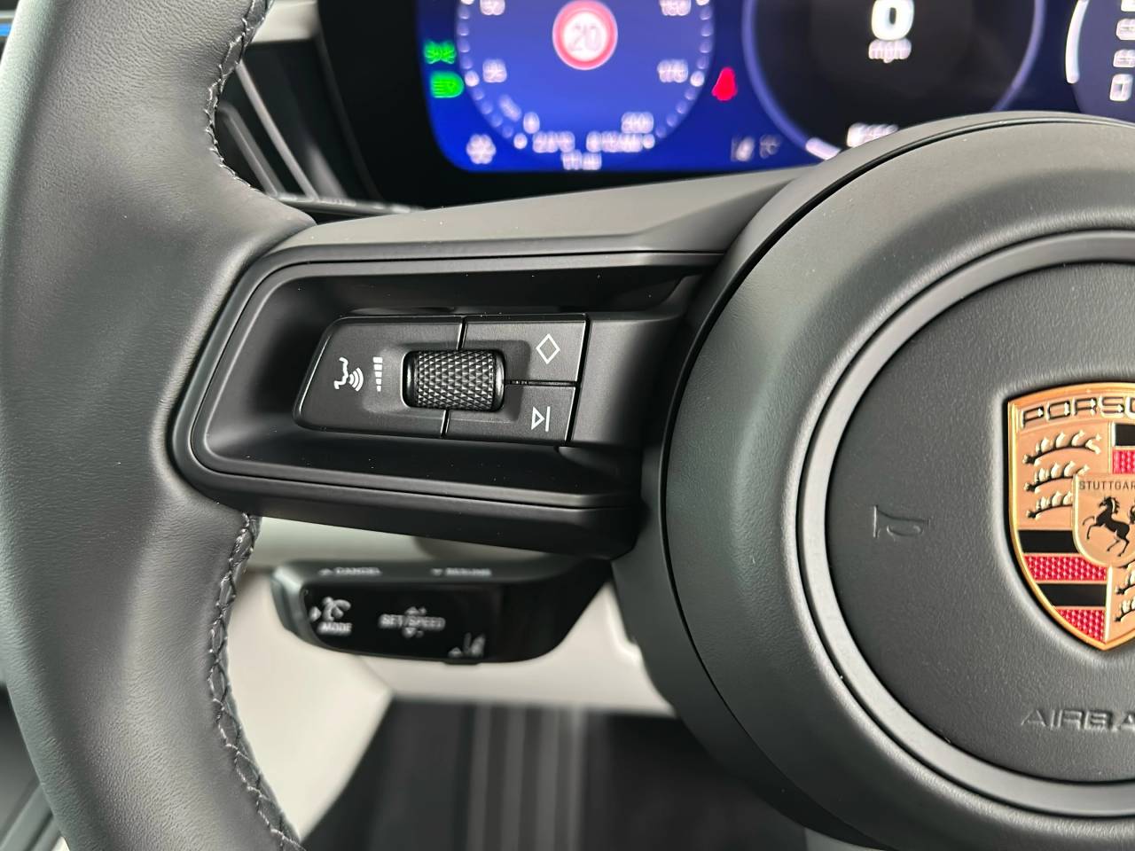 Macan BASE (11) image 36