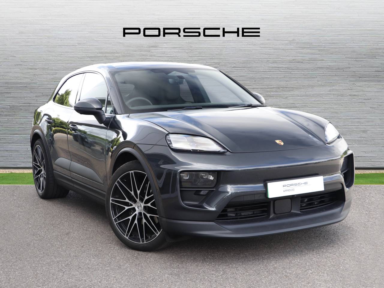 Macan BASE