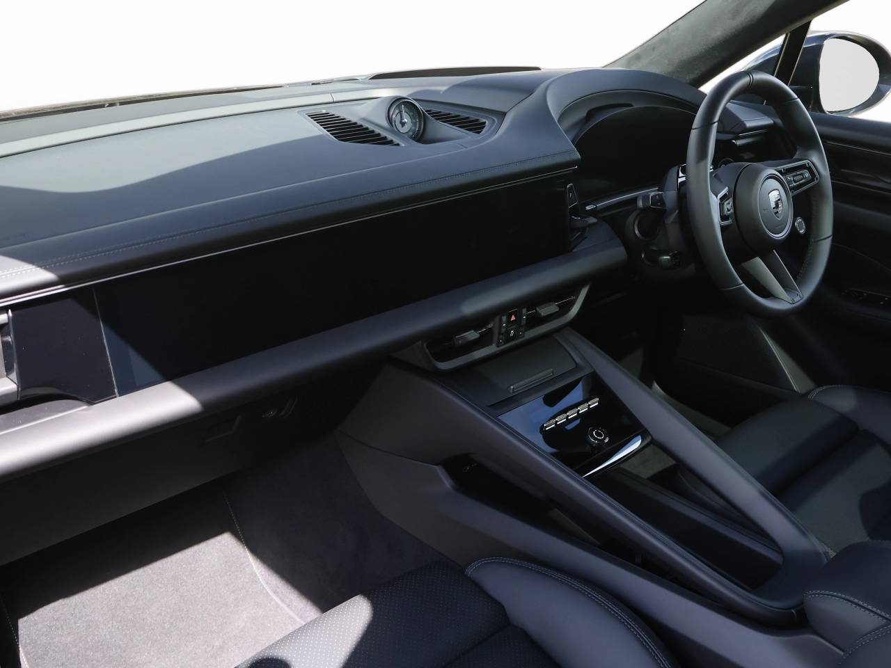 Macan (57) image 04