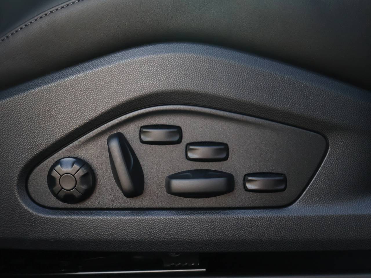 Macan (57) image 27